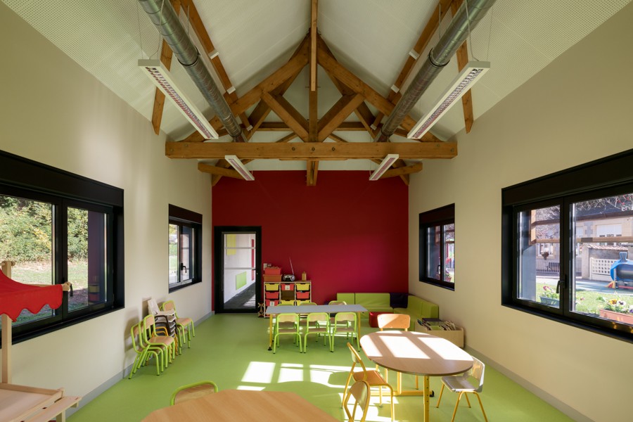 Construction d'une Maison de l'Enfance, Jeunesse et Loisirs Quatro Architecture Construction d'une Maison de l'Enfance, Jeunesse et Loisirs Quatro Architecture